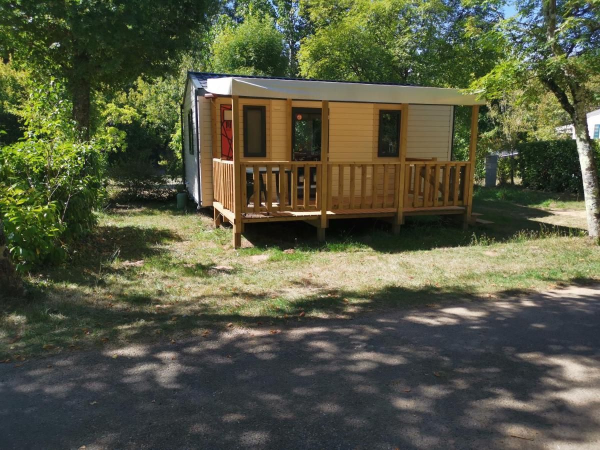 Camping Paradis Le Rocher De La Granelle Ле-Бюг Экстерьер фото
