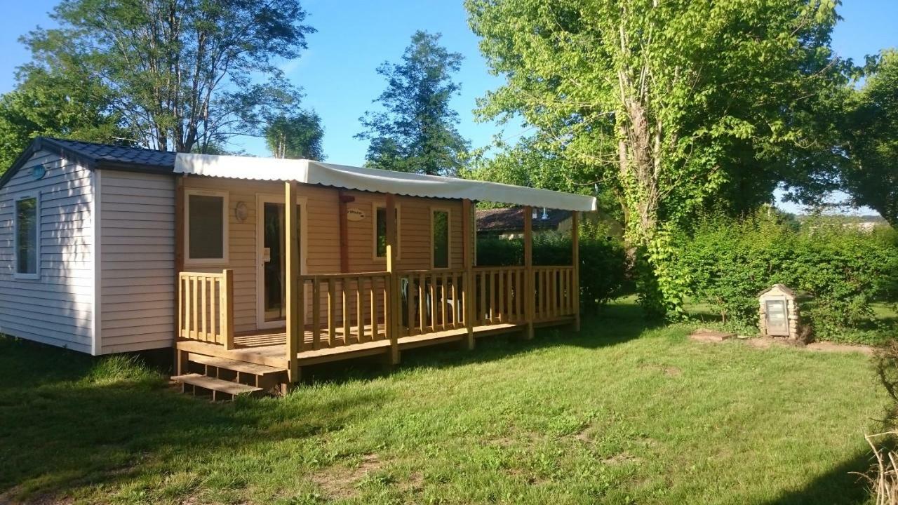 Camping Paradis Le Rocher De La Granelle Ле-Бюг Экстерьер фото